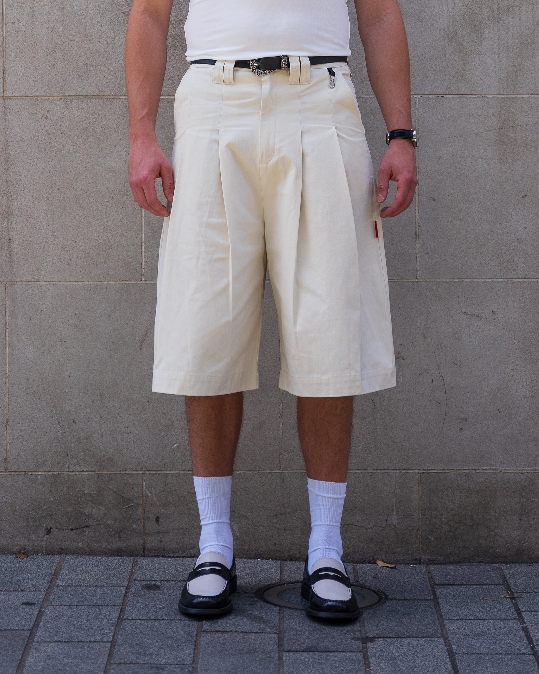 SHIBUYA Pleated Short (Cream)