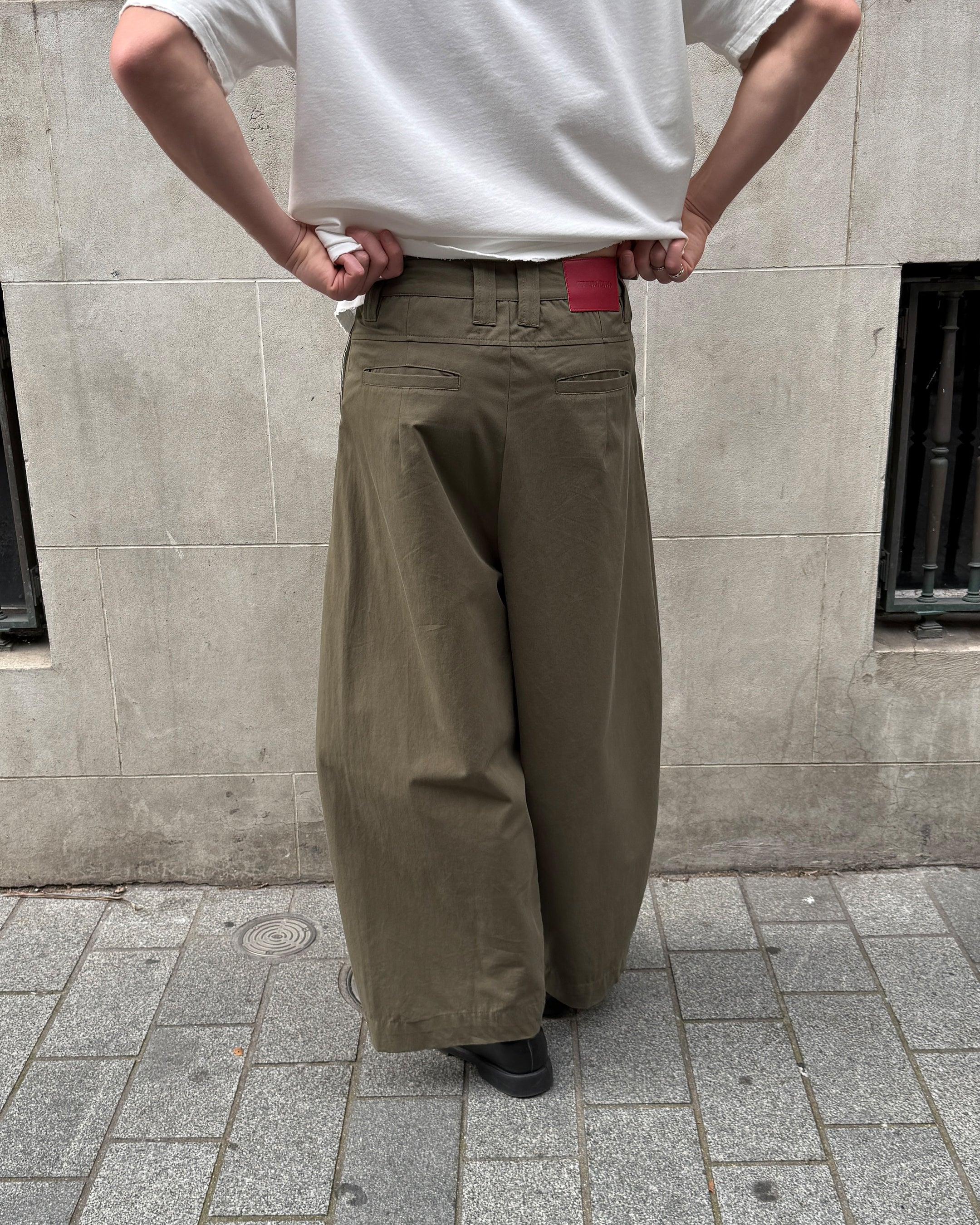 SHIBUYA Pleated Trouser (Khaki)