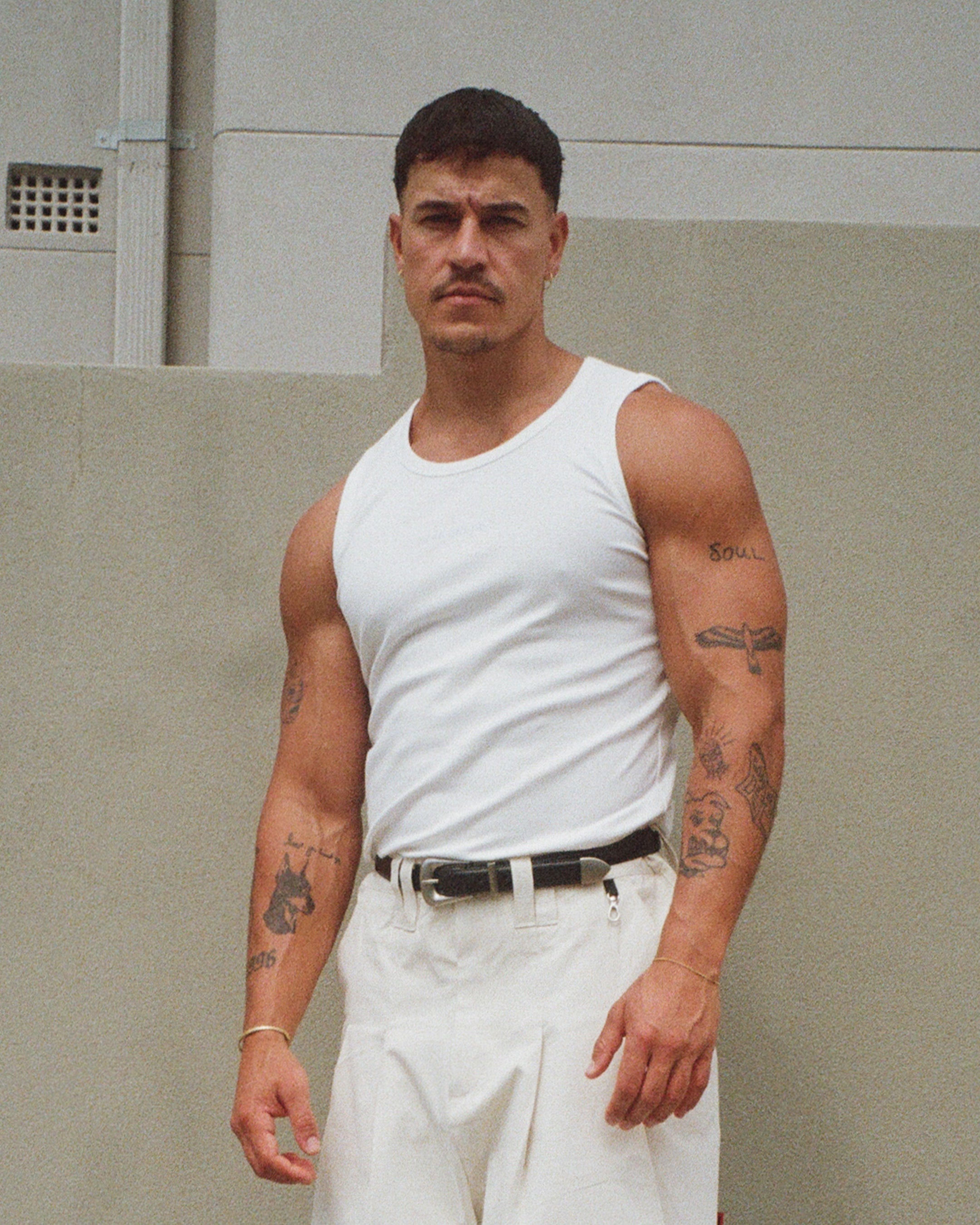 WIFE-LOVER Tank (White)